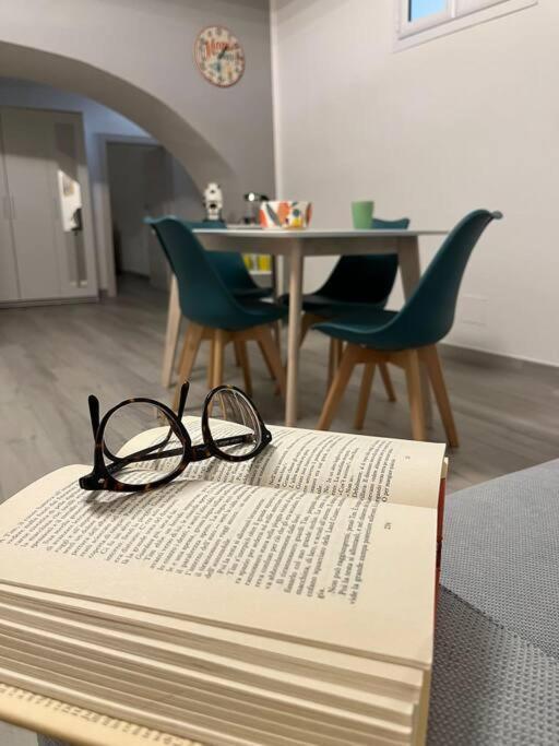 Donna Filumena Apartment Napoli Bagian luar foto