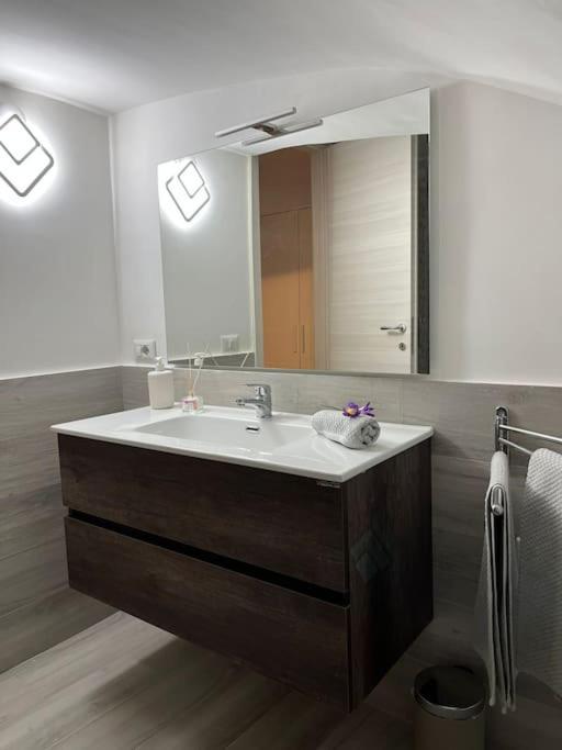 Donna Filumena Apartment Napoli Bagian luar foto