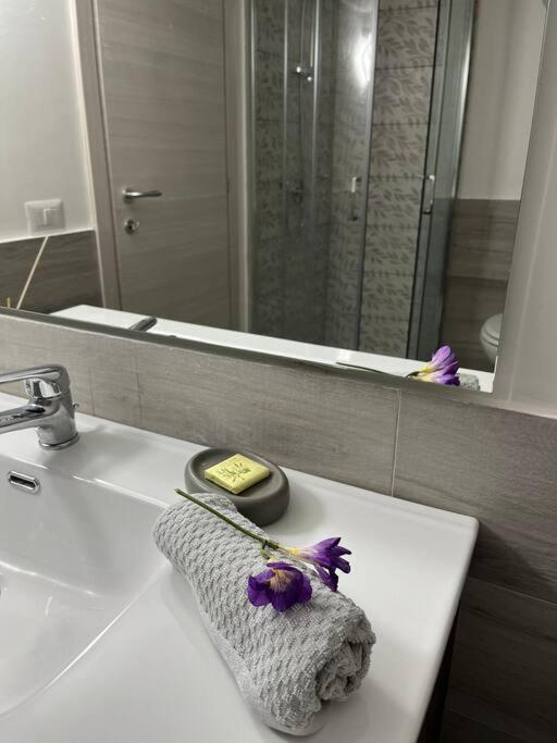 Donna Filumena Apartment Napoli Bagian luar foto